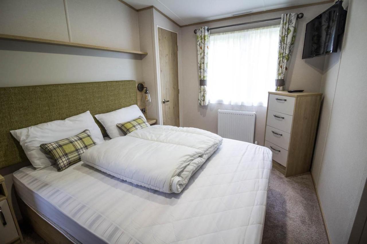 Отель Beautiful 6 Berth Caravan With Decking At Southview Holiday Park Ref 33024O Скегнесс Экстерьер фото